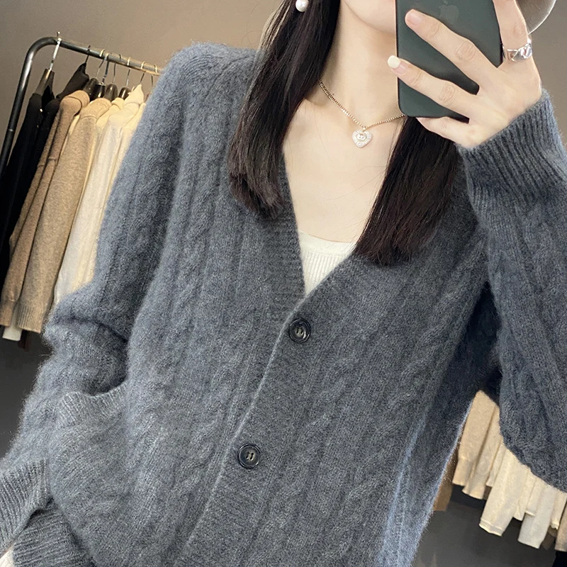 Women\'s sweater cardigan coat pure wool 2023 autumn and winter new V-neck twisted flower long sleeve high-end sweater