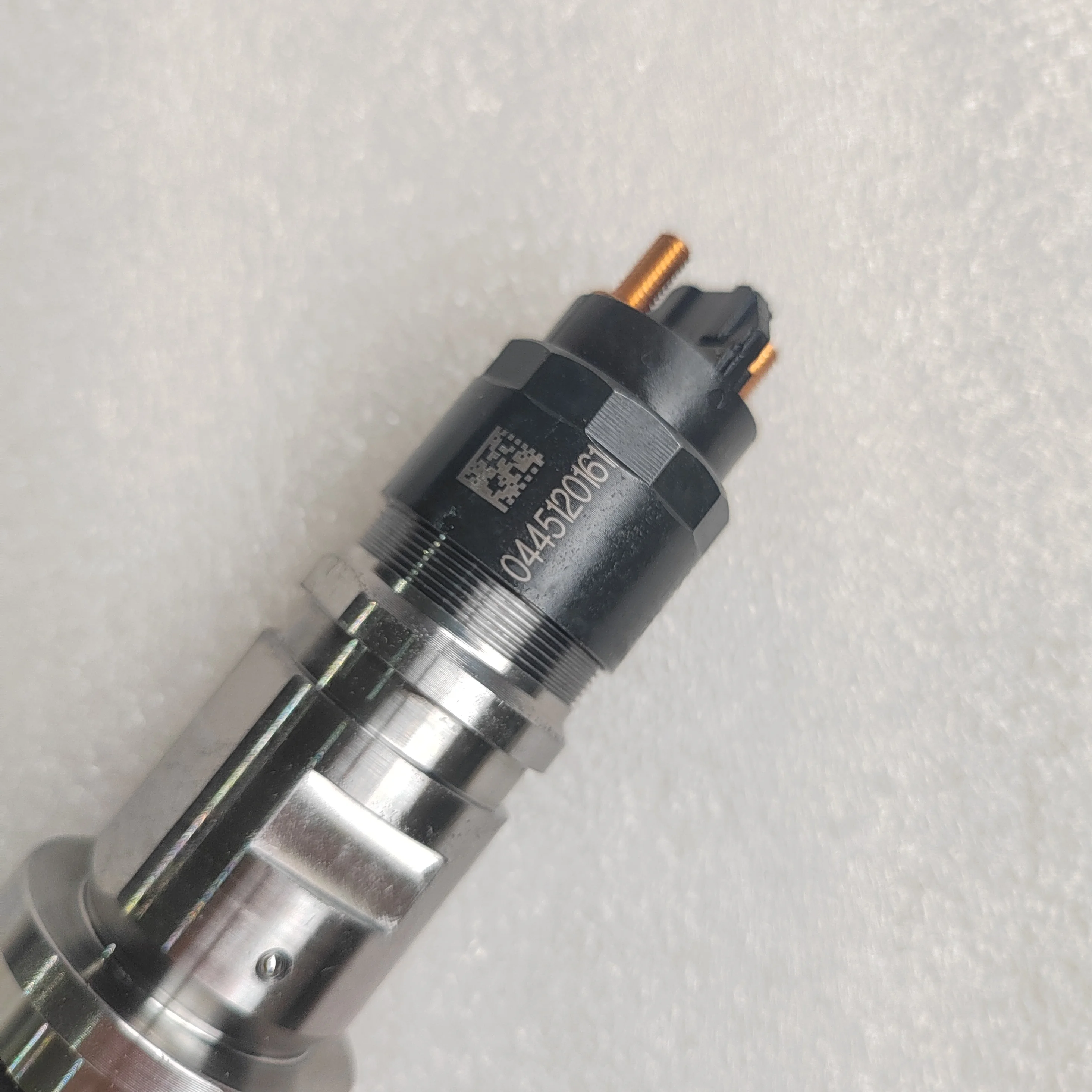 OEM Fuel Injector 0445120161  Ship Quickly view 3
