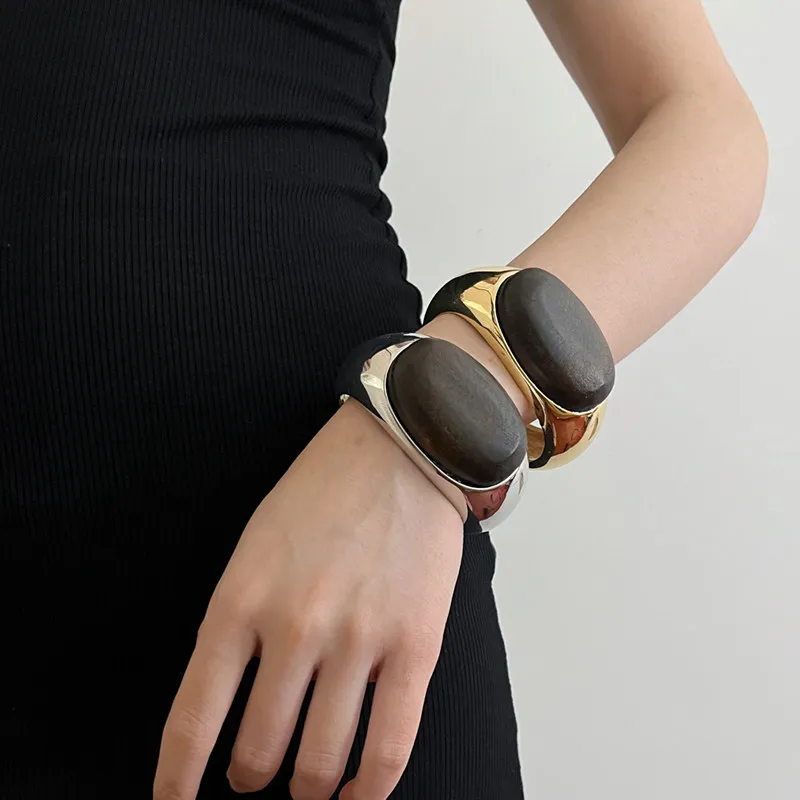 Wind exaggerated heavy industry metal spell wood wide version open bracelet men and women niche light luxury retro couple bracel