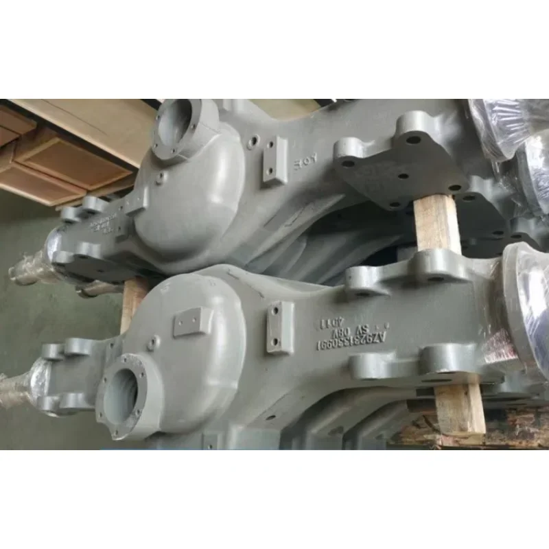AZ9231330990/1 HC16 howoトラックアクスルハウジング