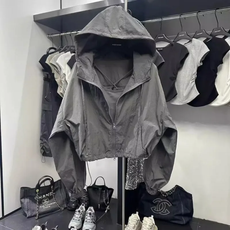 3 Colors Jackets Women Summer Leisure Sunscreen Hooded Loose Zipper Solid Short Style High Street College Fashion Thin  Coat