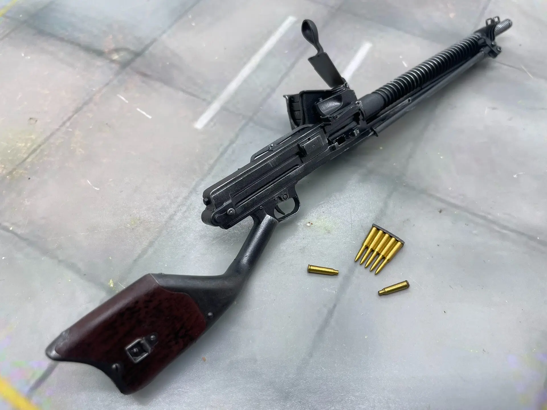 1/6 Scale 3D Printed WWII Type 11 Light Machine Gun Model Hand-Painted Miniature Toy Gun for Action Figures