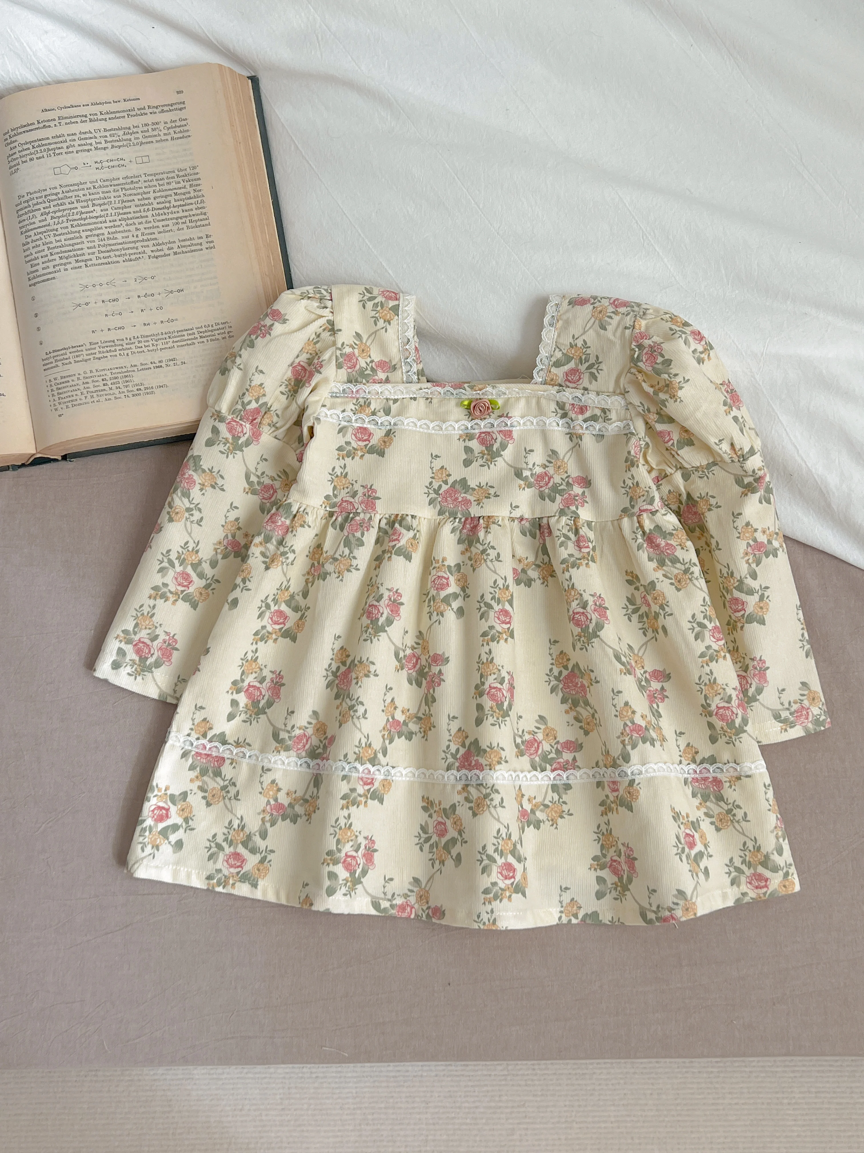 Girls' Spring/Autumn 2026 New Design Printed French-Style Dress for Babies - Elegant Printed Baby Dress