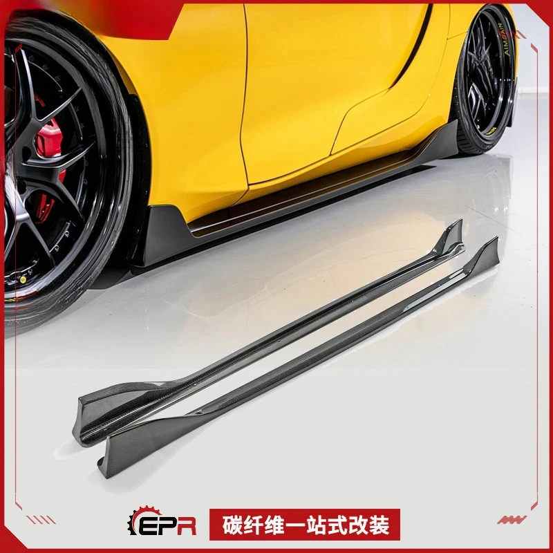 

Для Toyota GR Supra A90 AGN стиль боковые юбки из углеродного волокна-боковые совки с болтами без модификации