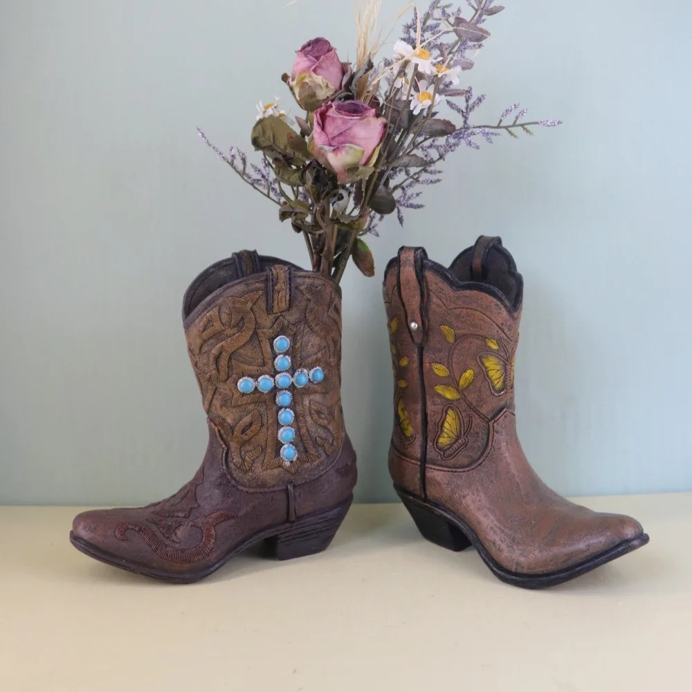 Durable Unique Boot Shaped Vases Resin Elegant Boot Flower Pot Handmade Waterproof Flower Arrangement Pot Office Decor