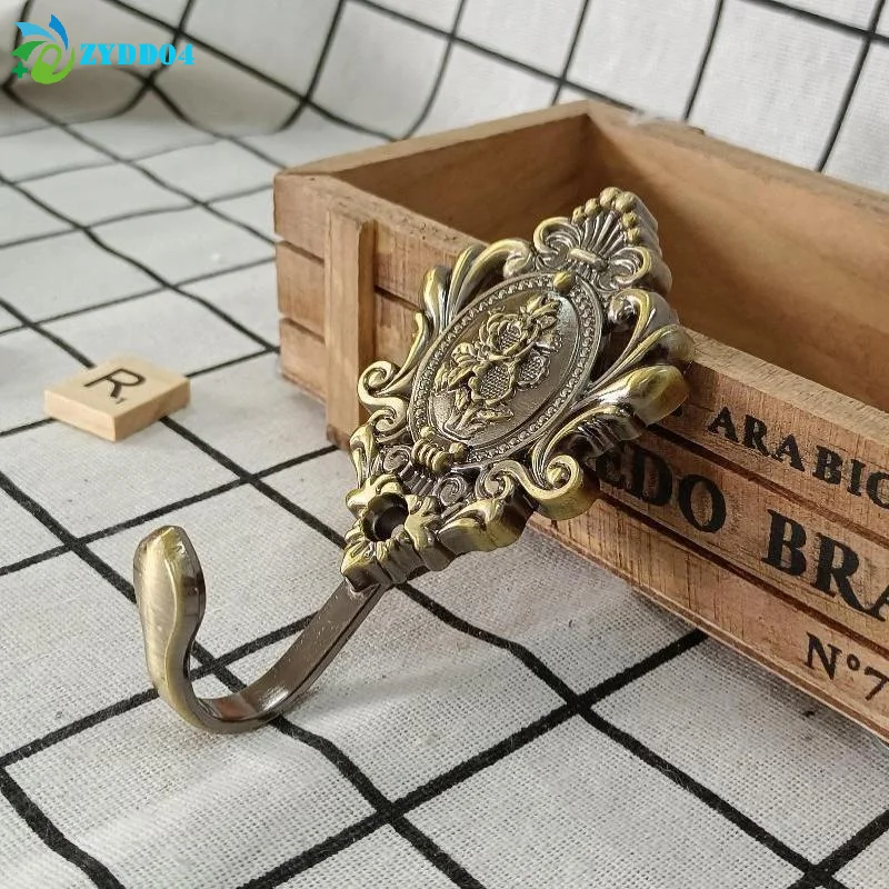 ●2Pcs Rose Pattern Vintage Bronze Gold European Zinc Alloy Curtain Holdbacks Decoration Hook Wall Hooks For Cloth Hat Drapery
