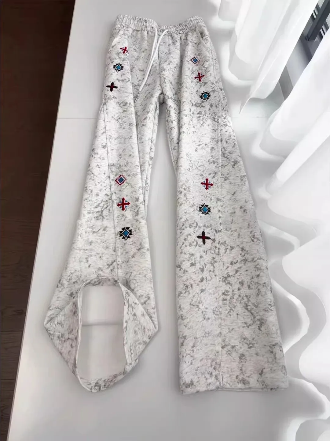 

Men's Casual Straight Leg Sweatpants Spring Season Loose Fit Elastic Waistband Embroidered Tie Dye Wide Leg Sporty Leisure Pants