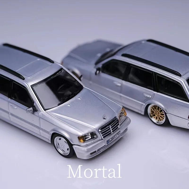 Mortal 1:64 MB S124 argento/metallizzato rosso limited599 modellino di auto