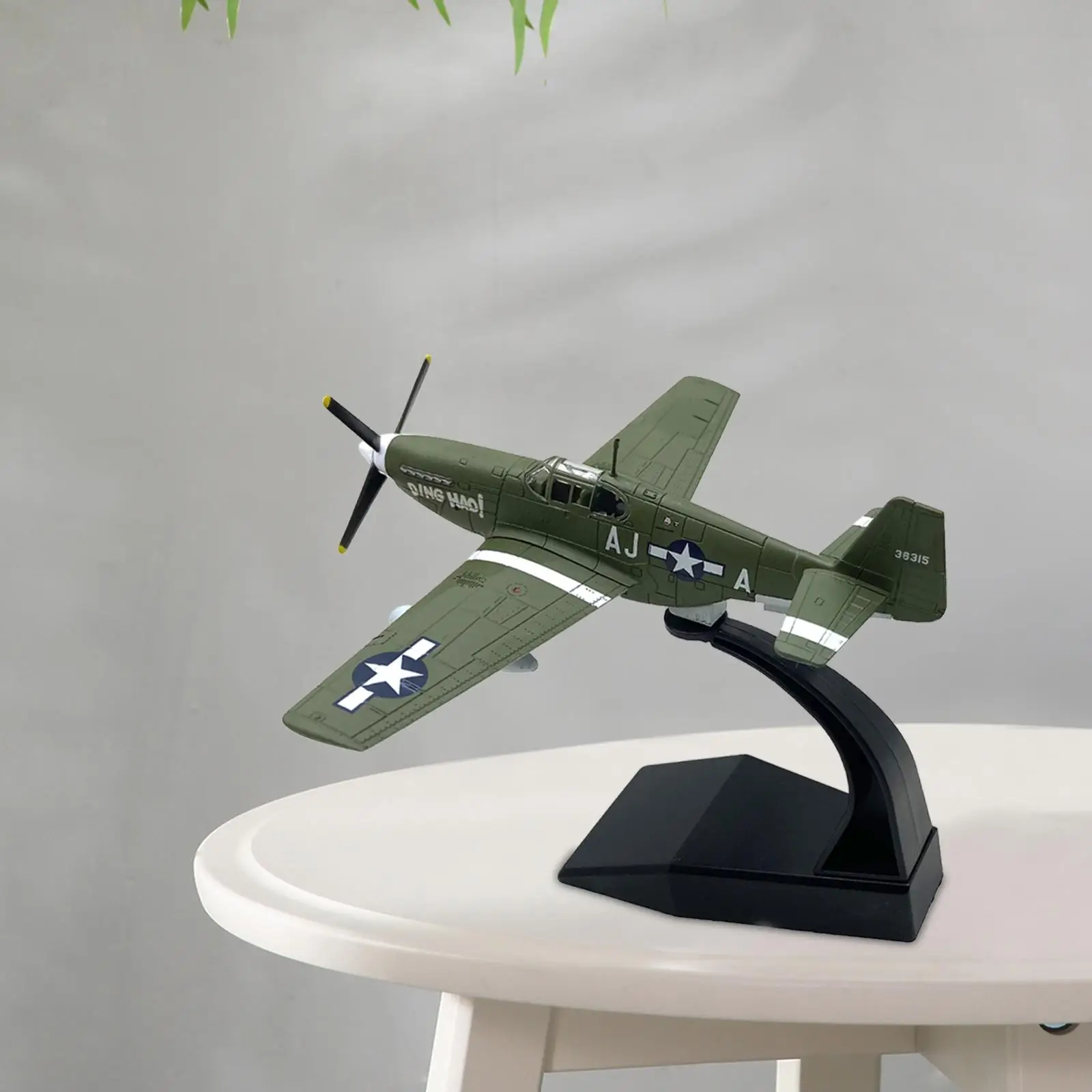 จําลอง 1:72 P51B เครื่องบินรุ่นของขวัญวันเกิดพร้อมขาตั้งจอแสดงผล Retro Plane