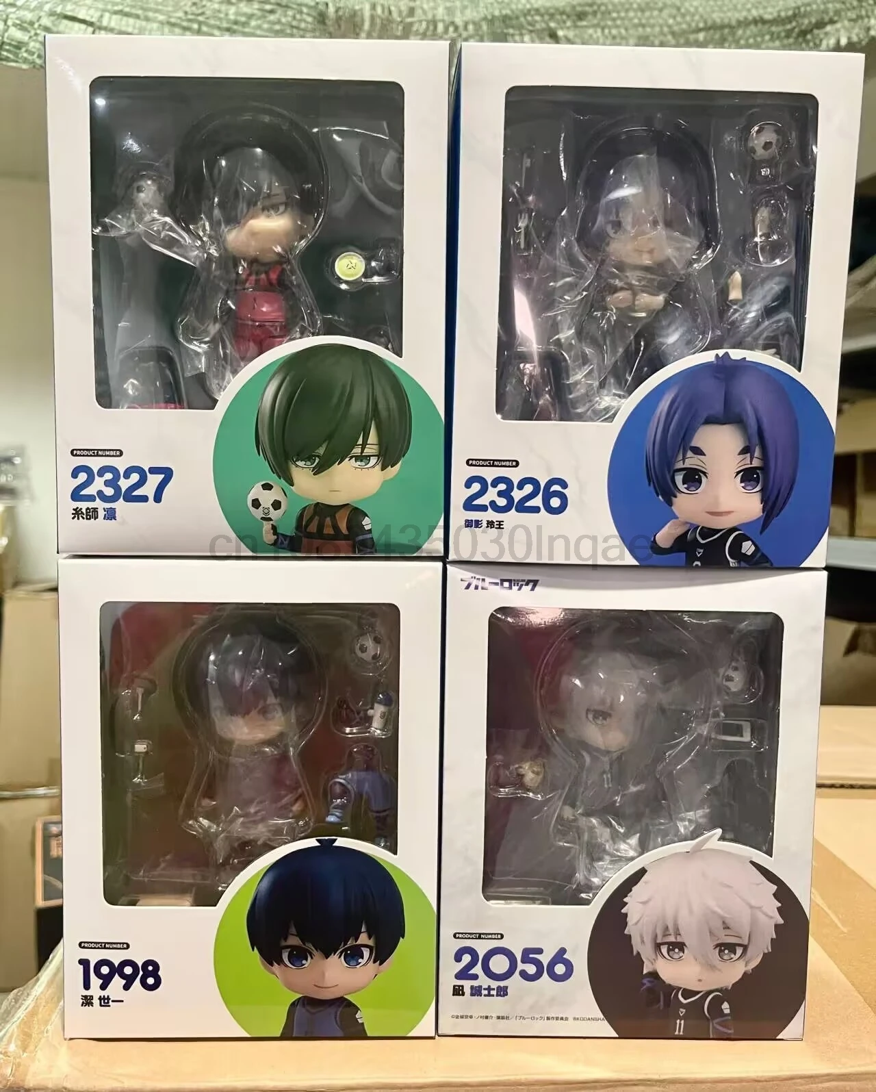 

1998 2056 2327 2326 Фигурка с синим замком Yoichi Isagi Seishiro Nagi Фигурка Модель игрушки Шарнирная подвижная кукла Украшение книжной полки
