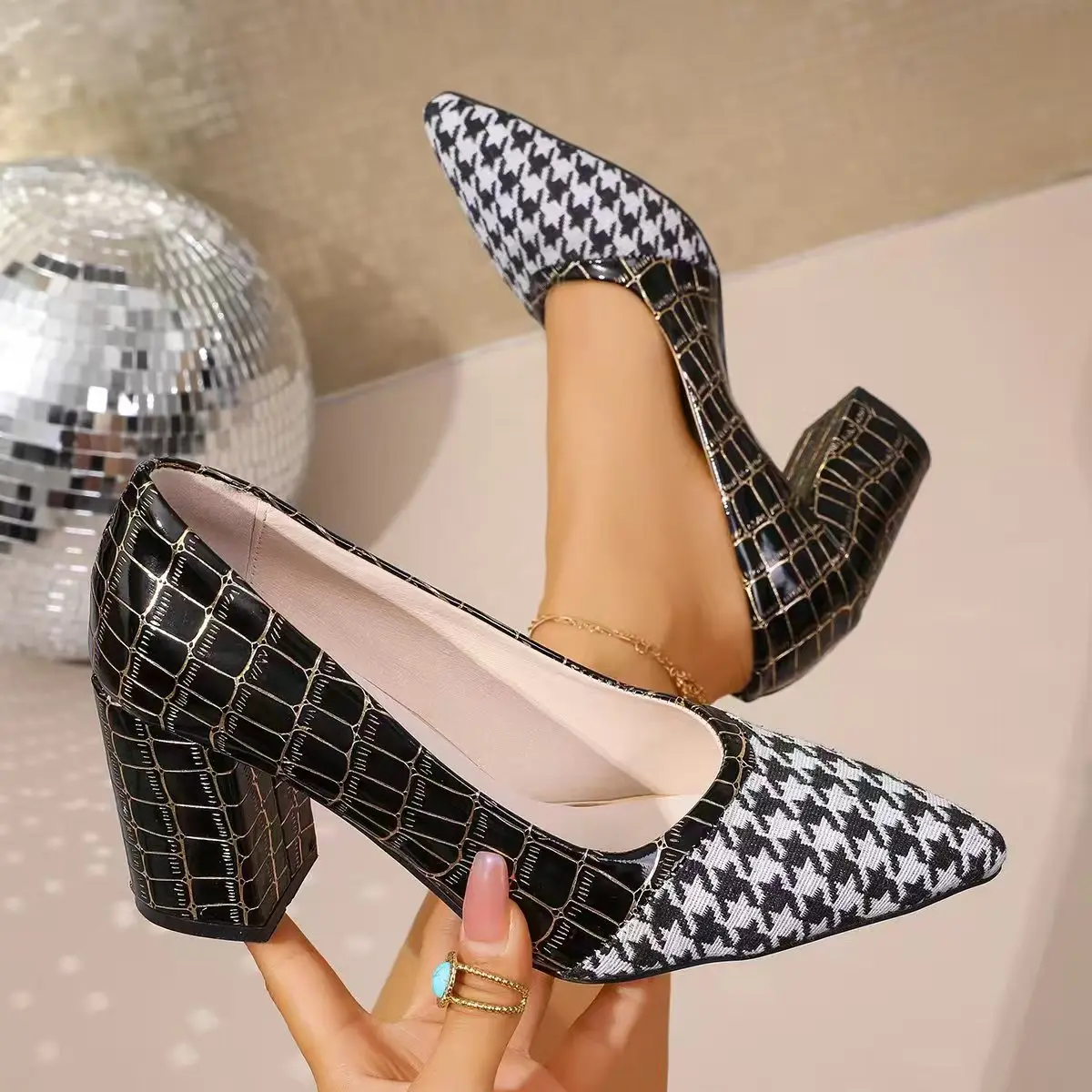 Women's Houndstooth Plaid Crocodile Pattern Design High Heels 2026 Spring and Autumn New Pointy Elegant Workplace Low-top Shoes