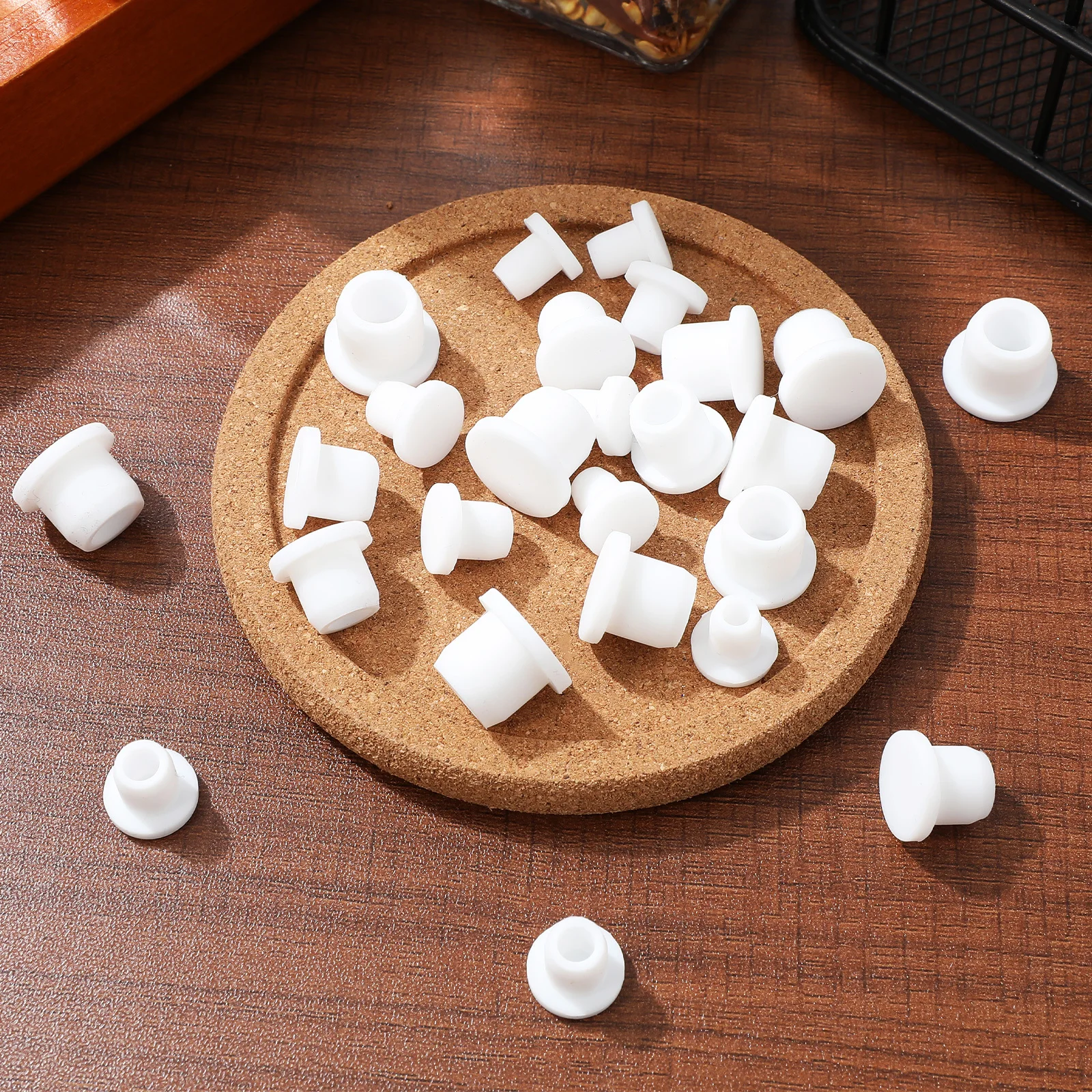 

25 Pcs Silicone Salt Plug Replacement Stopper for Pepper Shakers Reusable Bottle Seal Cap Cork Cover Ceramic Spice Jar Bottom