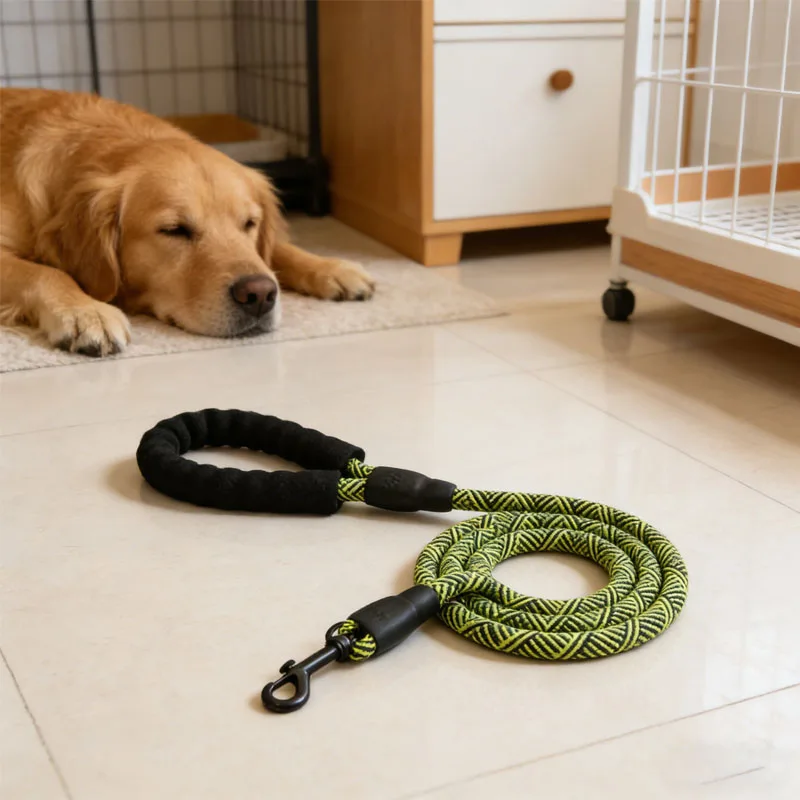Dog Traction Rope Training Dog P Chain Explosion proof Charging Dog Walking Rope Labrador P Rope Medium and Large Dog Rope Pet S
