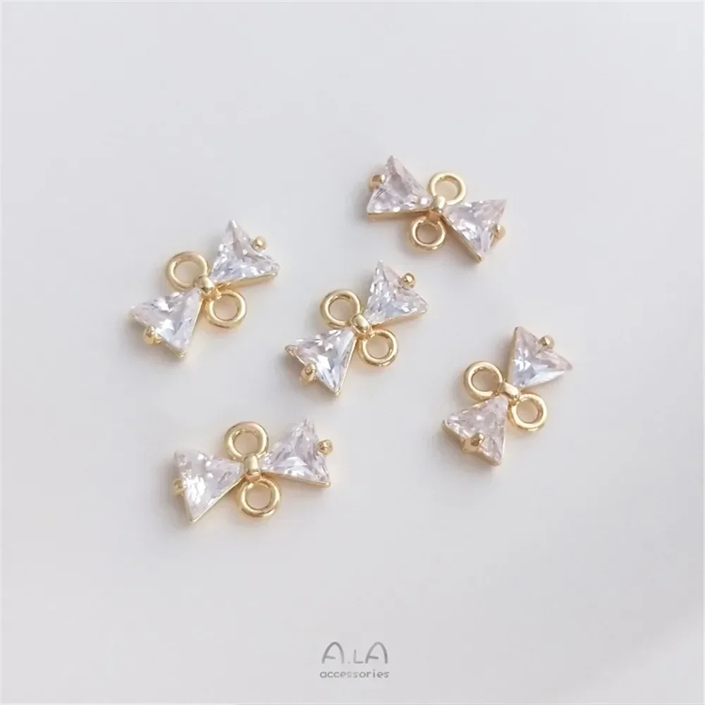 14K placcato oro zircone Bowknot mezzo foro tallone ago ciondolo doppio foro cravatta ciondolo fai da te accessori porta perline C079