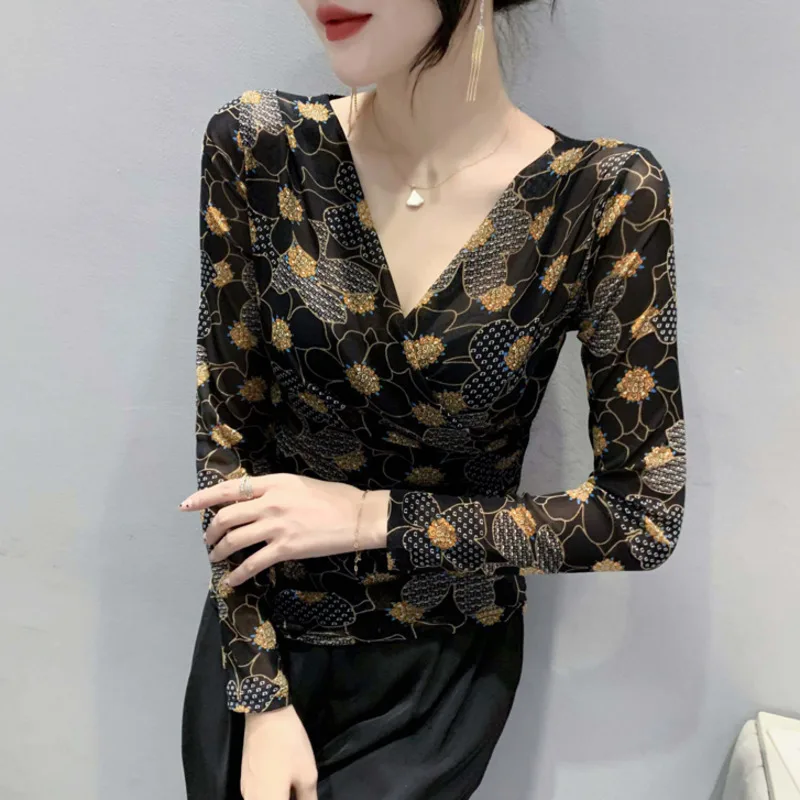 #8028 Black Wrap T Shirt Women V-neck Sexy 3D Flower Printed Tshirt Female Long Sleeve Tight Mesh Short Tee Ladies Thin Vintage