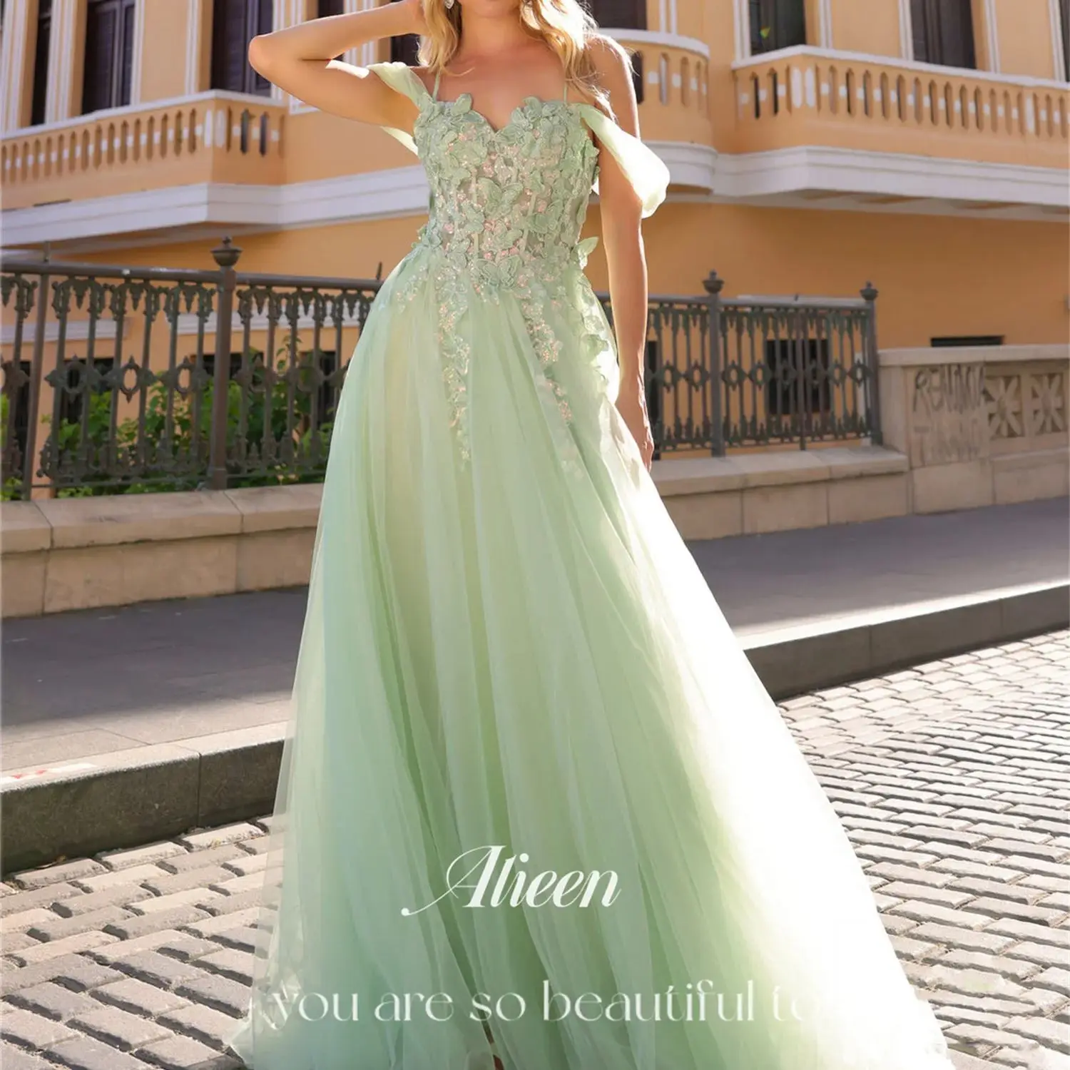 

Aileen A-line White Dress Sequins Luxury Party Dress Green Customized Elegant Women's Dresses for Special Occasions Robe Soiree