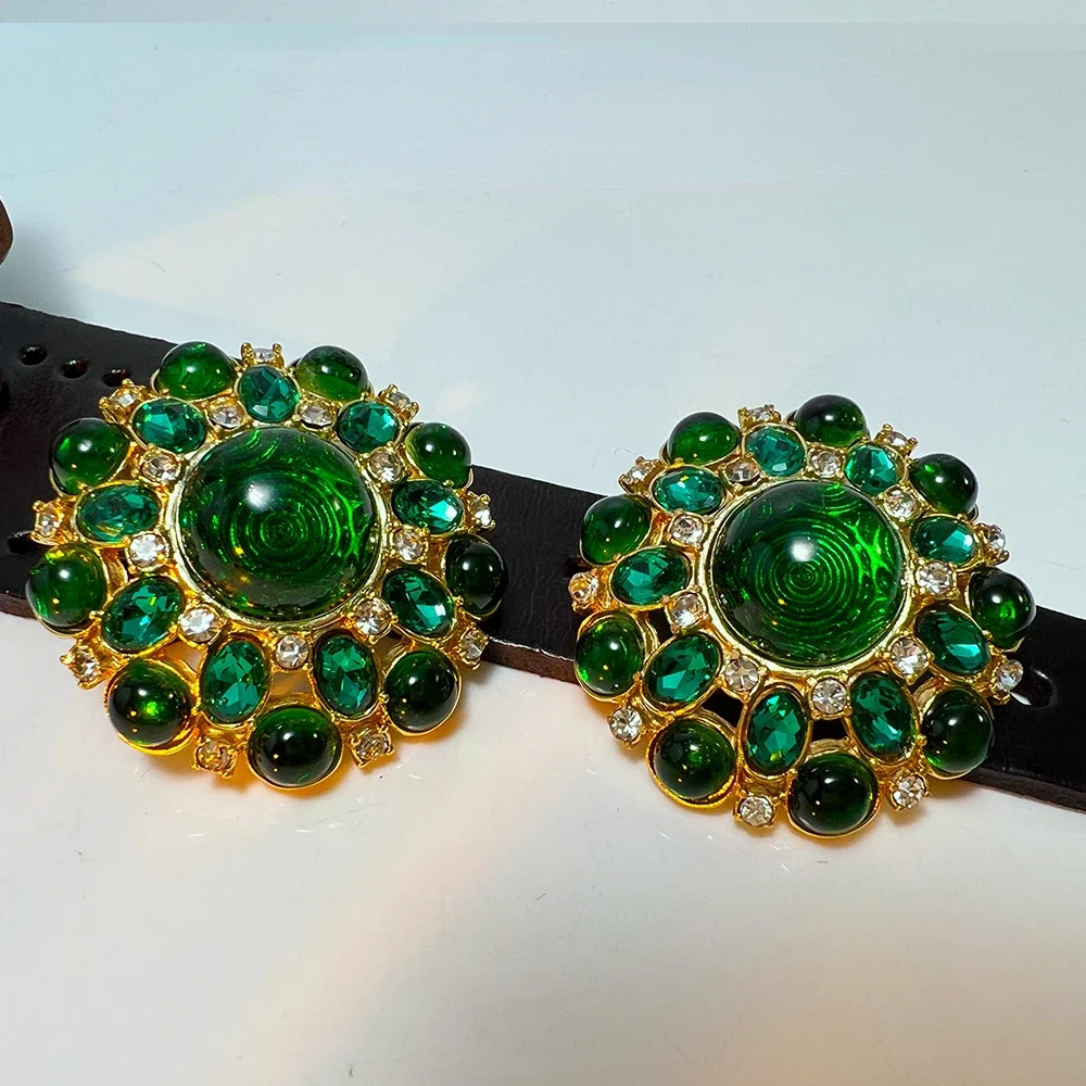 

Medieval Vintage Palace Rhinestone Green Glass Embossed Round Stud Earrings for Women Luxury French Premium Jewelry Gift INS