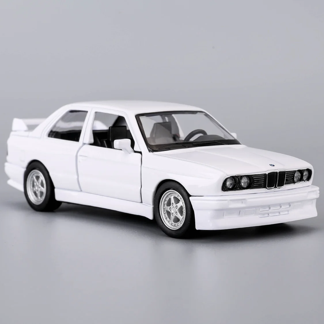 RMZCITY 1/36 スケール M3 車モデル、亜鉛合金ダイキャストプルバック車両子供のおもちゃ男の子女の子ギフト用