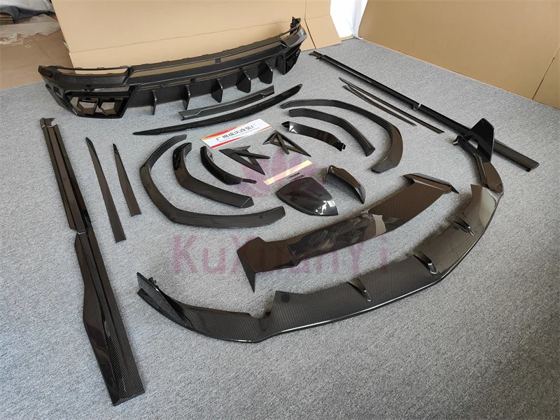 M Style Carbon Fiber Front Bumper Edge Rear Diffuser Side Skirt Body Decoration for the Lamborghini URUS Body Kit