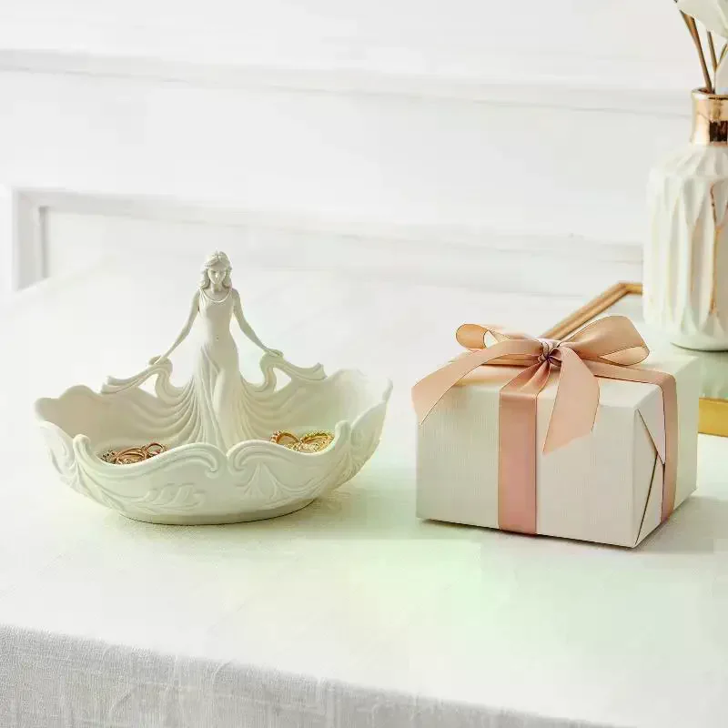Elegant Decorative Jewelry Storage Tray Statue Shaped Organizer for Bedroom Countertop Entryway Table Decor