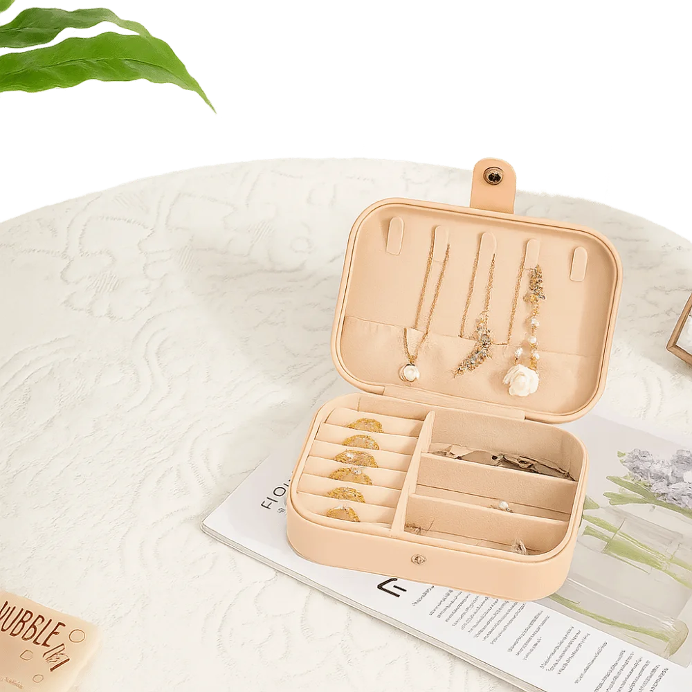 

Portable Vintage Jewelry Storage Box Mini Square Necklace Ring Case Jewelry Display Case PU Leather Earring Organizer Travel