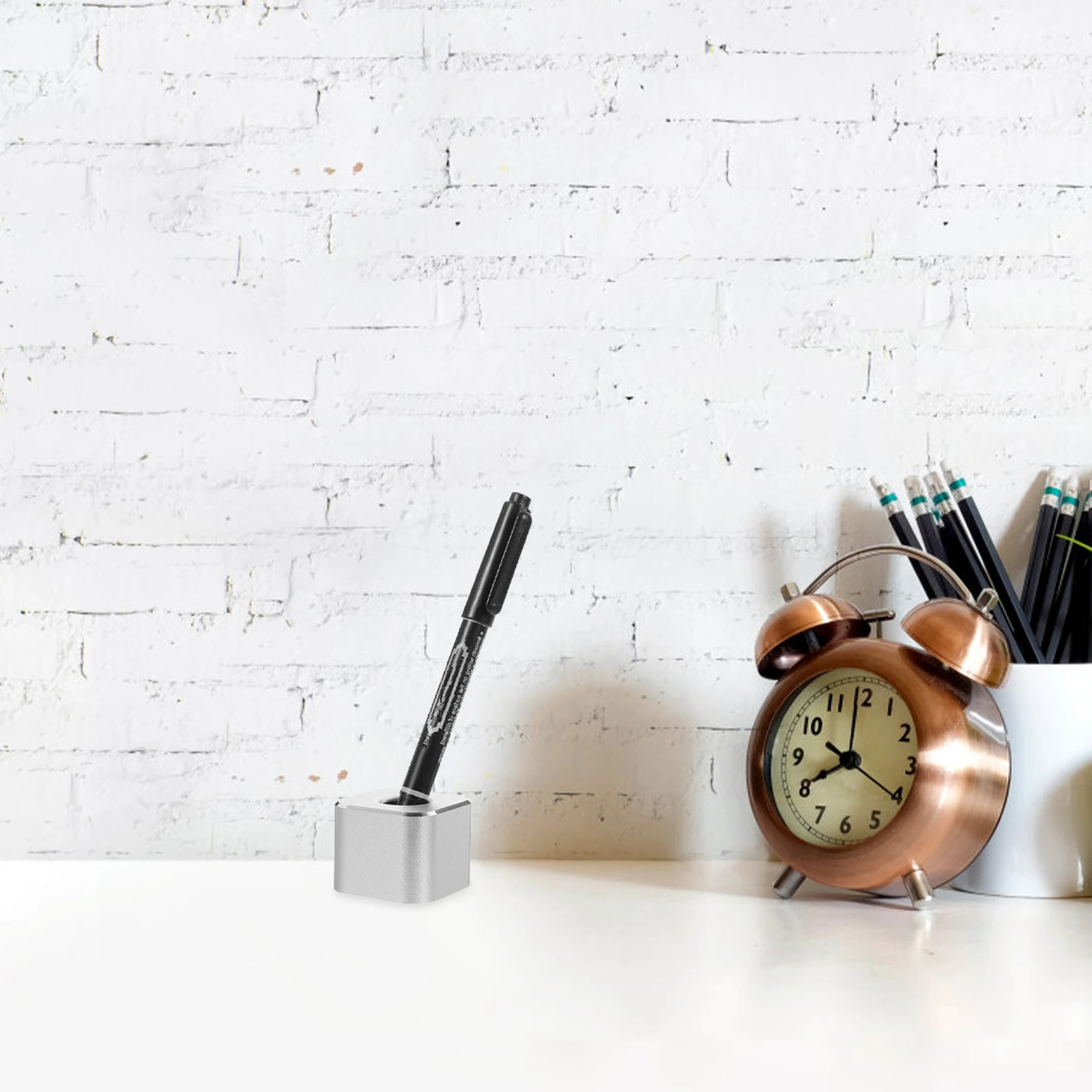 

Desks Square Round Hole Pen Holder Cube Support Single Fountain for Large and Silver Office