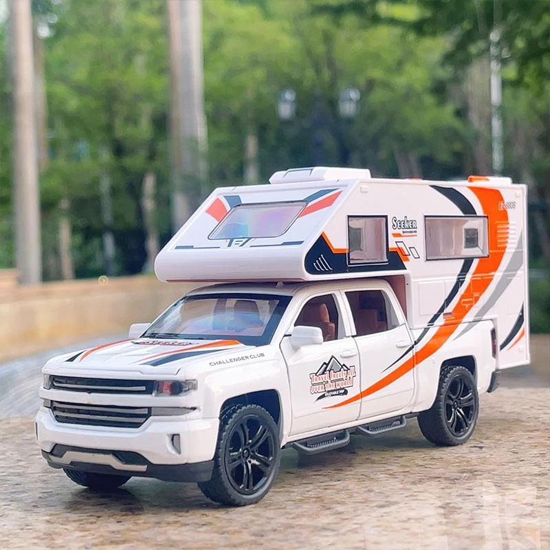 

1:32 Off-road Camping Car Alloy Die Cast Toy Car Model Sound and Light Pull Back Children's Toy Collectibles Birthday gift