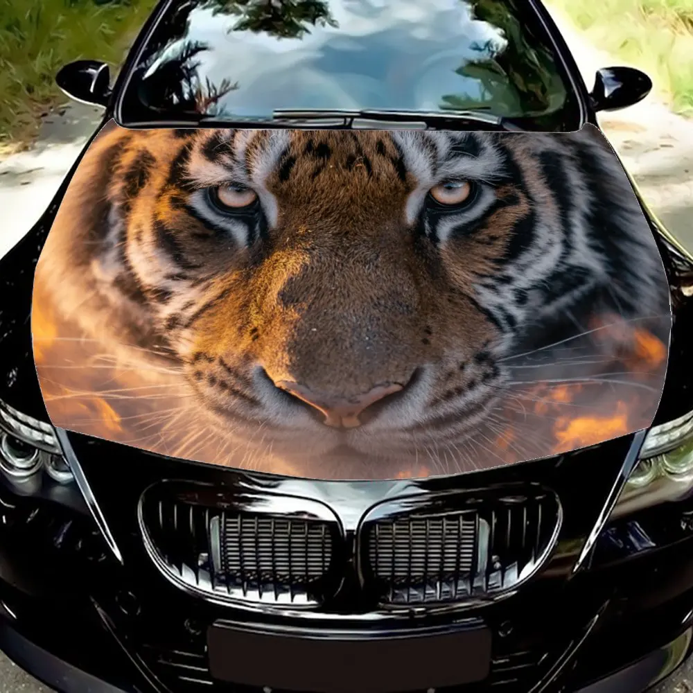 Наклейка на капот автомобиля «Тигр с оранжевыми искрями» — прочная виниловая пленка, устойчивая к брызгам и легко снимается, подходит для всех автомобилей — автомобильная пленка