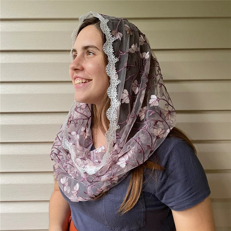 

Фиолетовые цветы, вышитая цветочная вуаль-манды, церковная католическая латинская месса, покрытие головы, женская D-образная форма, бесконечность, кружевной зажим для края