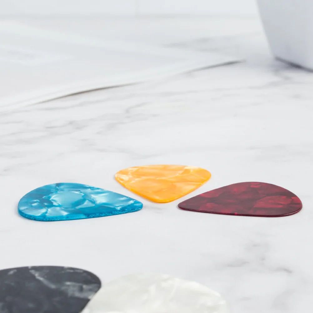 

60 Pcs Heart Shaped Picks Colorful Guitar Plectrums Thin Acoustic Bass Ukulele Mandolin Banjo Lightweight Portable