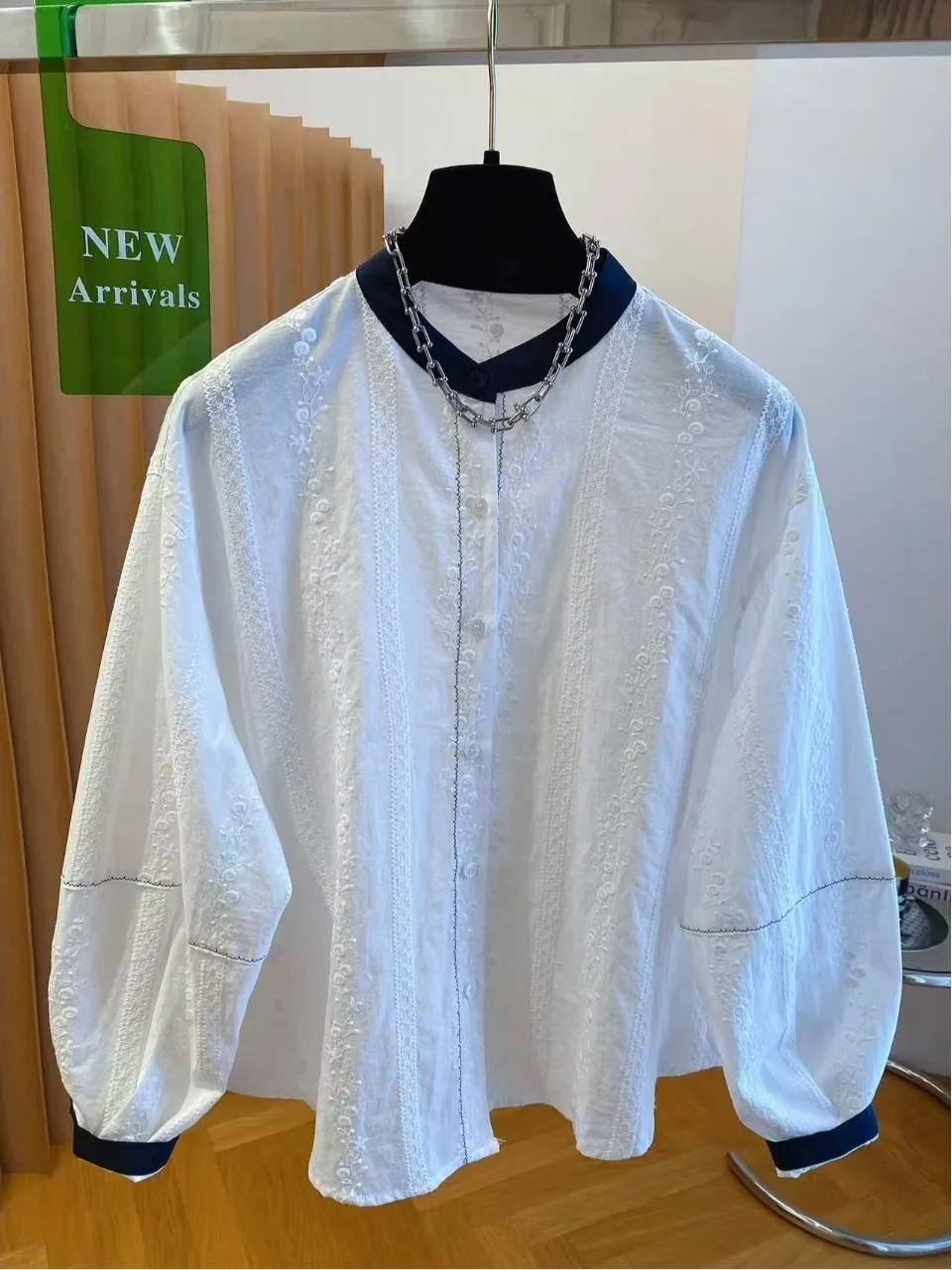 

Casual Loose Women's Long Sve round Ne Embroidered Cotton irt Comfortable Breathable Commute Sle Faionable Top