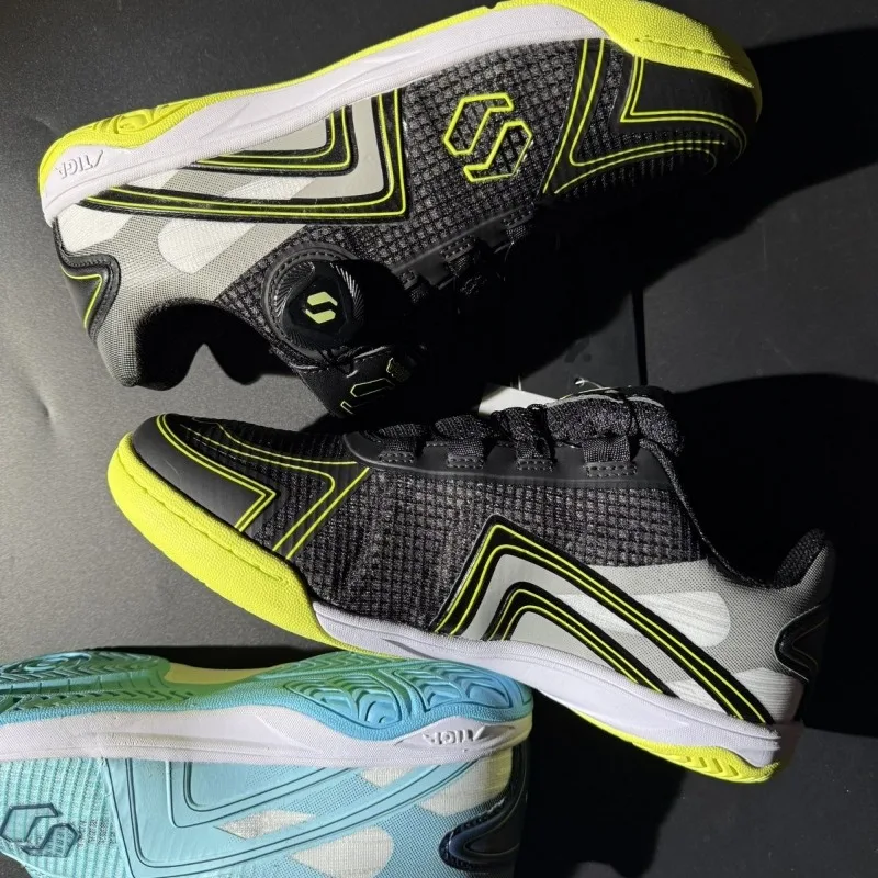 

2025 New Man Indoor Court Shoes Quick Lacing Table Tennis Shoe Women Breathable Badminton Trainers Unisex Size 36-45