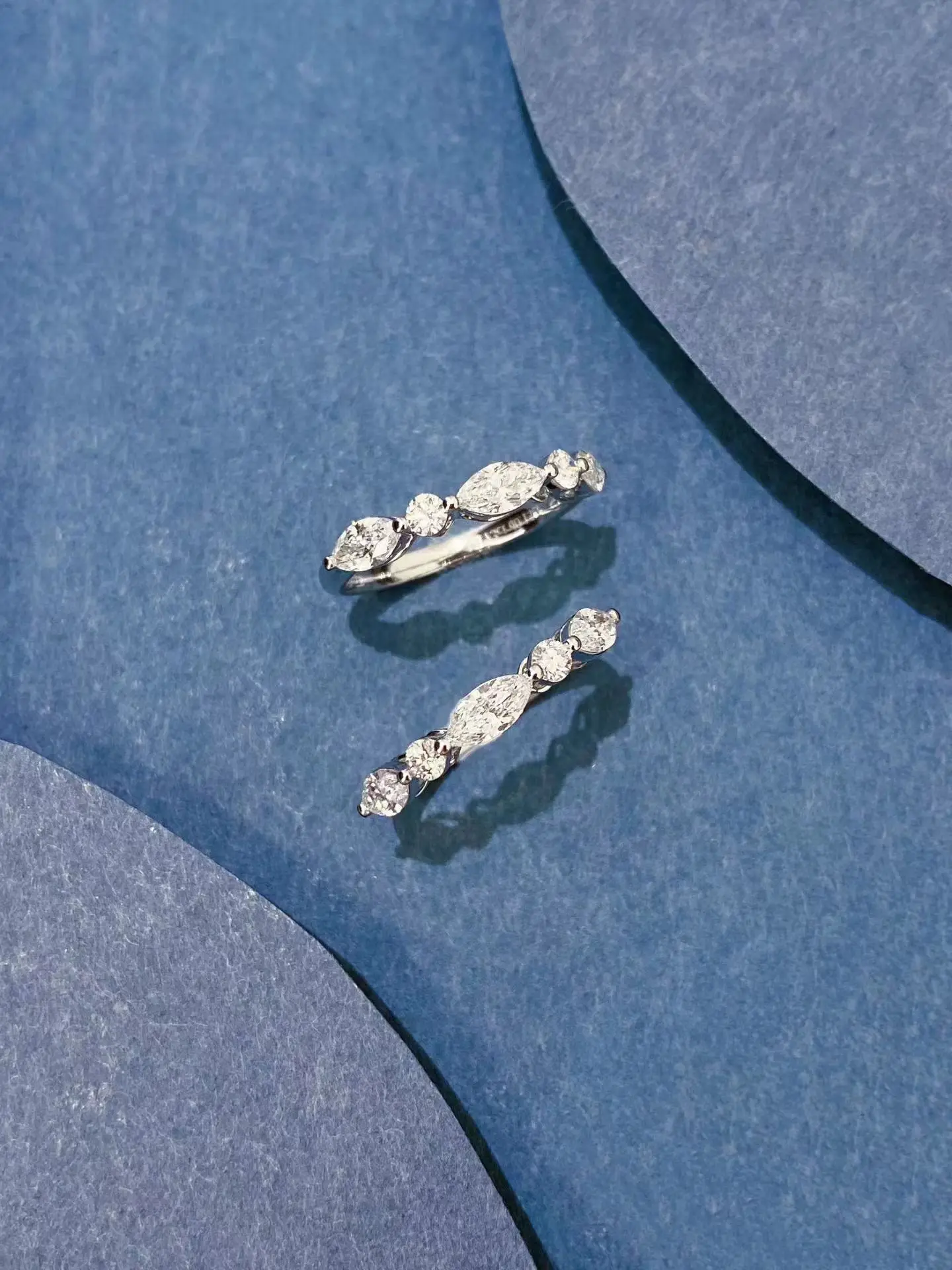 10k Gold Solid Gold Lab-Grown Diamond Marquise and Round 5-Stone Bypass Ring Engagement Ring Platinum Diamond Ring High-End Jewe
