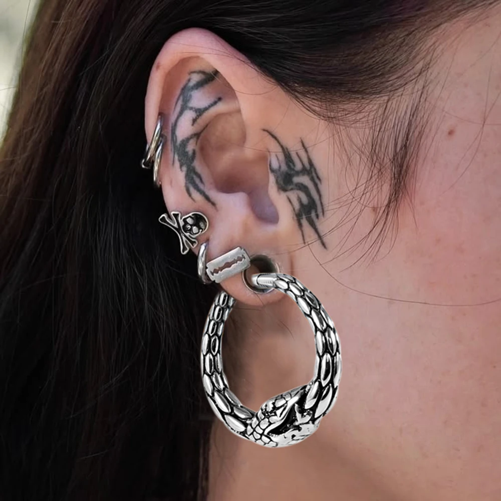 1/2PCS Surgical Steel Moon Face & Snake Bites Tail Round Ear Weights for Stretched Ears Gauges Ear Plugs Ear Weight Hanger Click