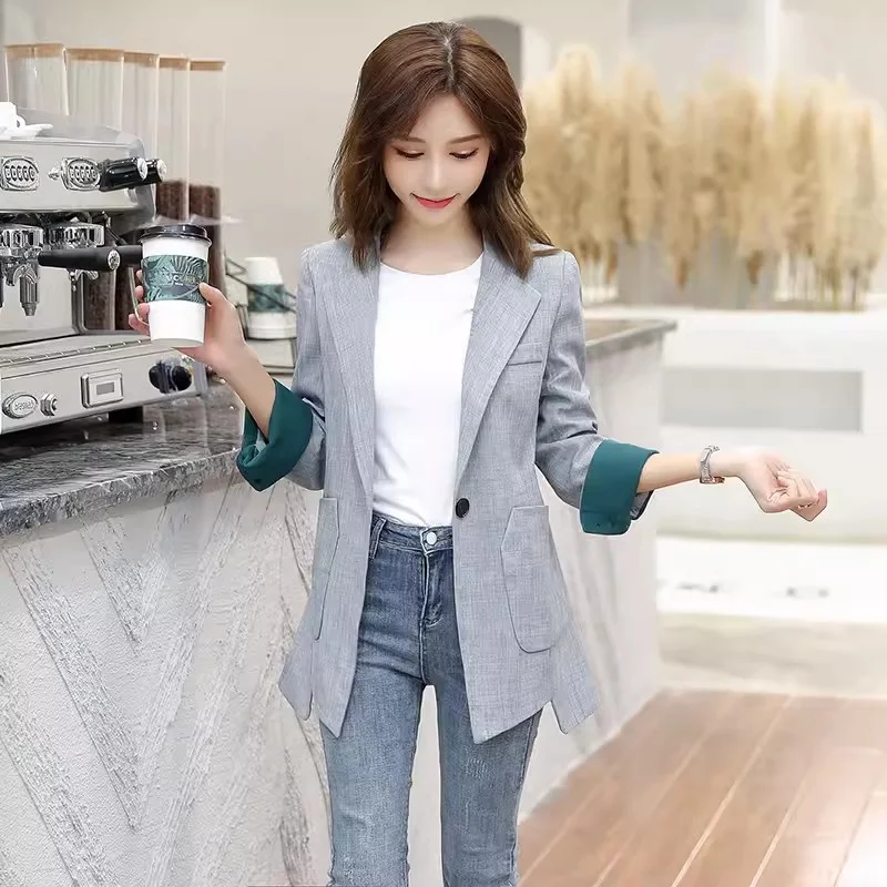 Suit Jacket For Women in Autumn 2024 New Loose Fitting With one Button Casual Internet Celebrity Slim fit Small Suit Top Trend