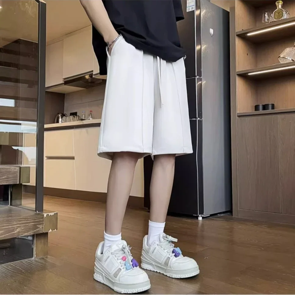 

With Pockets Loose Drawstring White Man Short Pants Baggy Wide Xxl Casual Luxury Thin Korean Style Designer Ice Shorts for Men