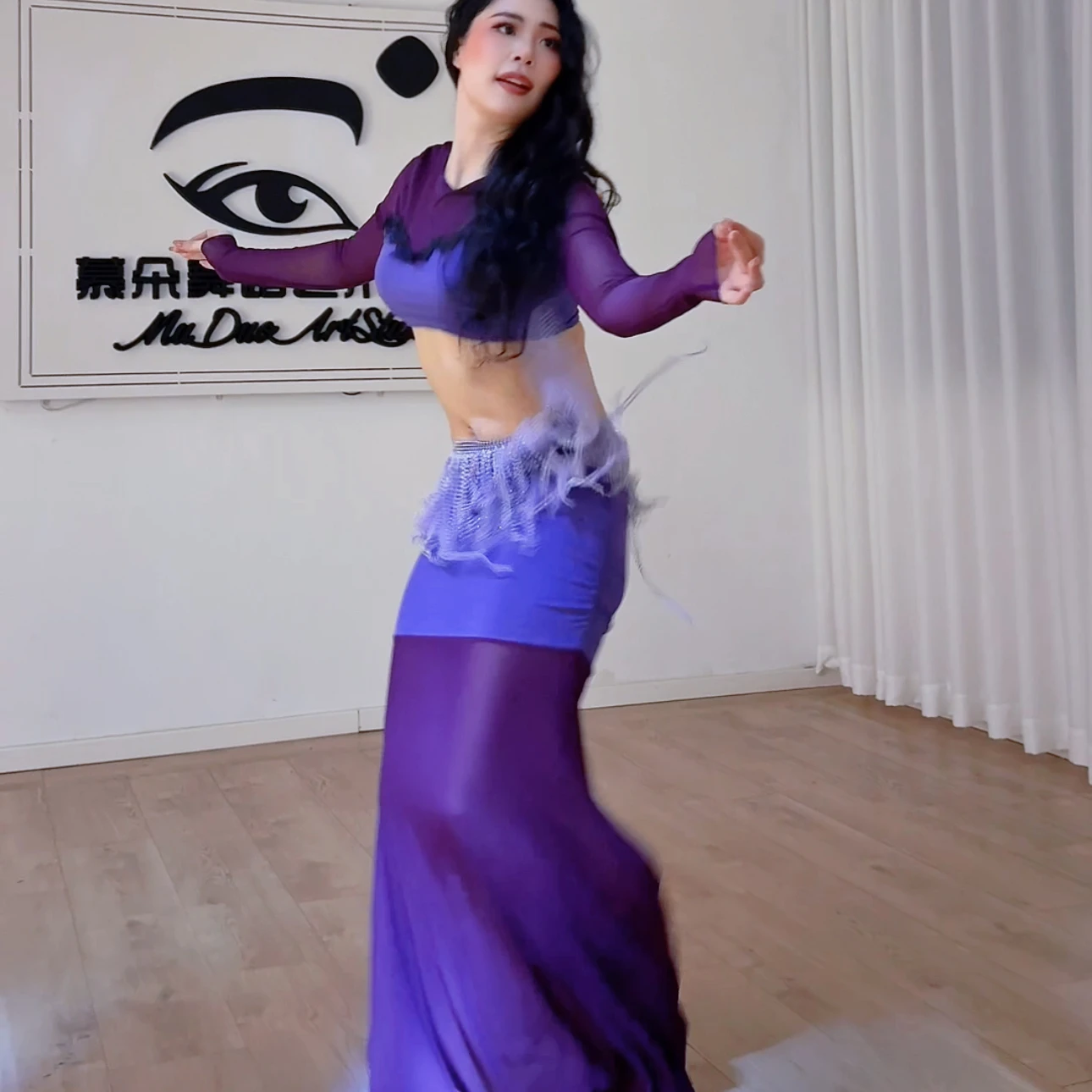 

Belly dance costume women's mesh long sleeved top+sexy fishtail long skirt 2pcs Oriental dance professional performance set