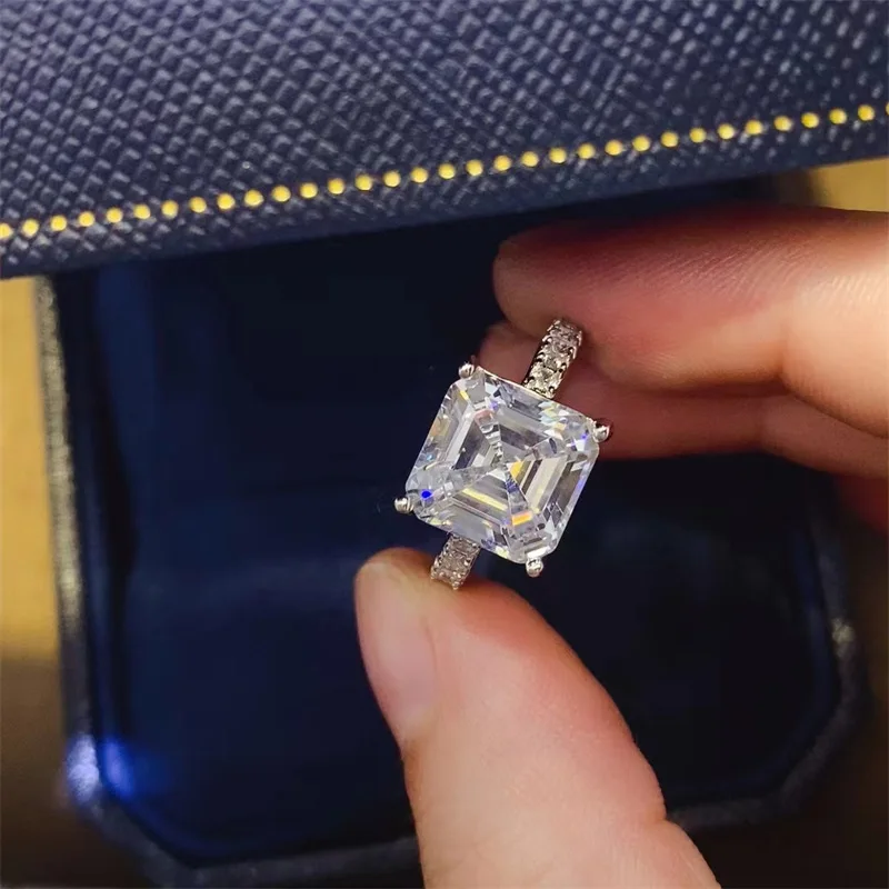Luxury Moissanite PT950 Platinum 5 Carat Asscher Cut Elegant Ring for Women, elegant jewelry to highlight unique personal charm