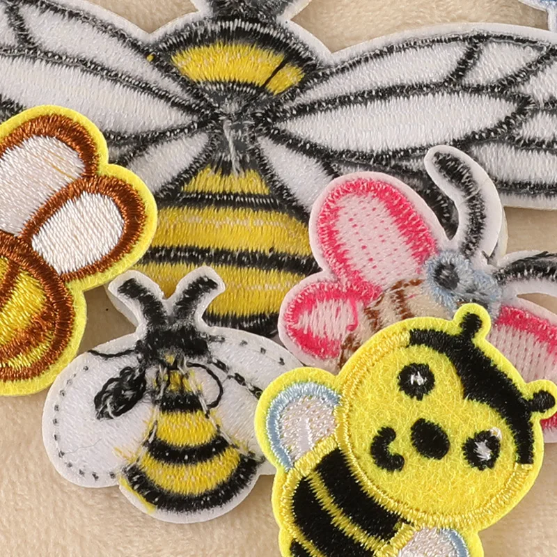 10pcs Lot Patches Iron On Bee Bumble Small For Clothes Jacket Diy Embroidered Mochila Sew Kids Jeans Animals Parches Cute Luxury