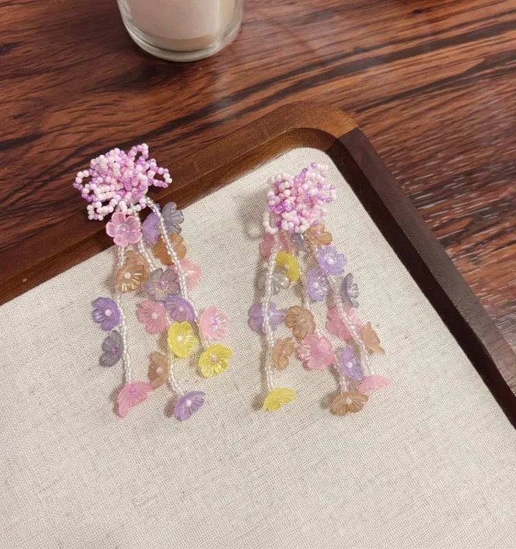 Unique Design Acrylic Flower Chains Earrings for Women Elegant Drop Earring Handmade Holiday Magnificent Shiny Sequin Ornament