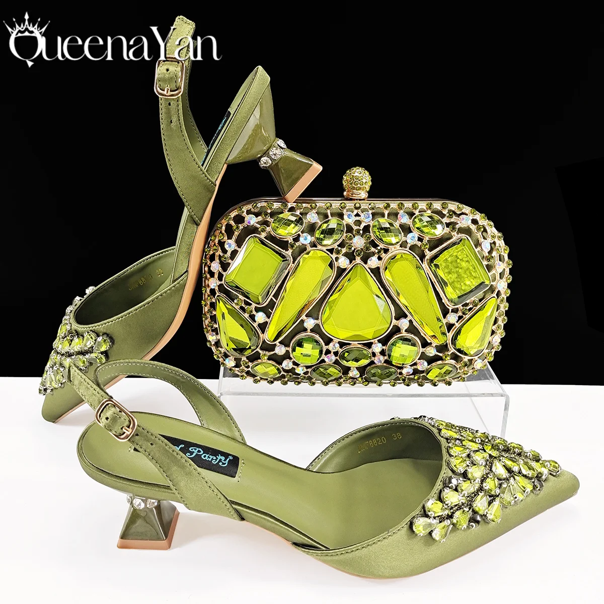 

Queena Yan New Arrival Olive Color Rhinestone Decoration Design Pointed Toe Lady Shoes and Bag Set for Party Wedding
