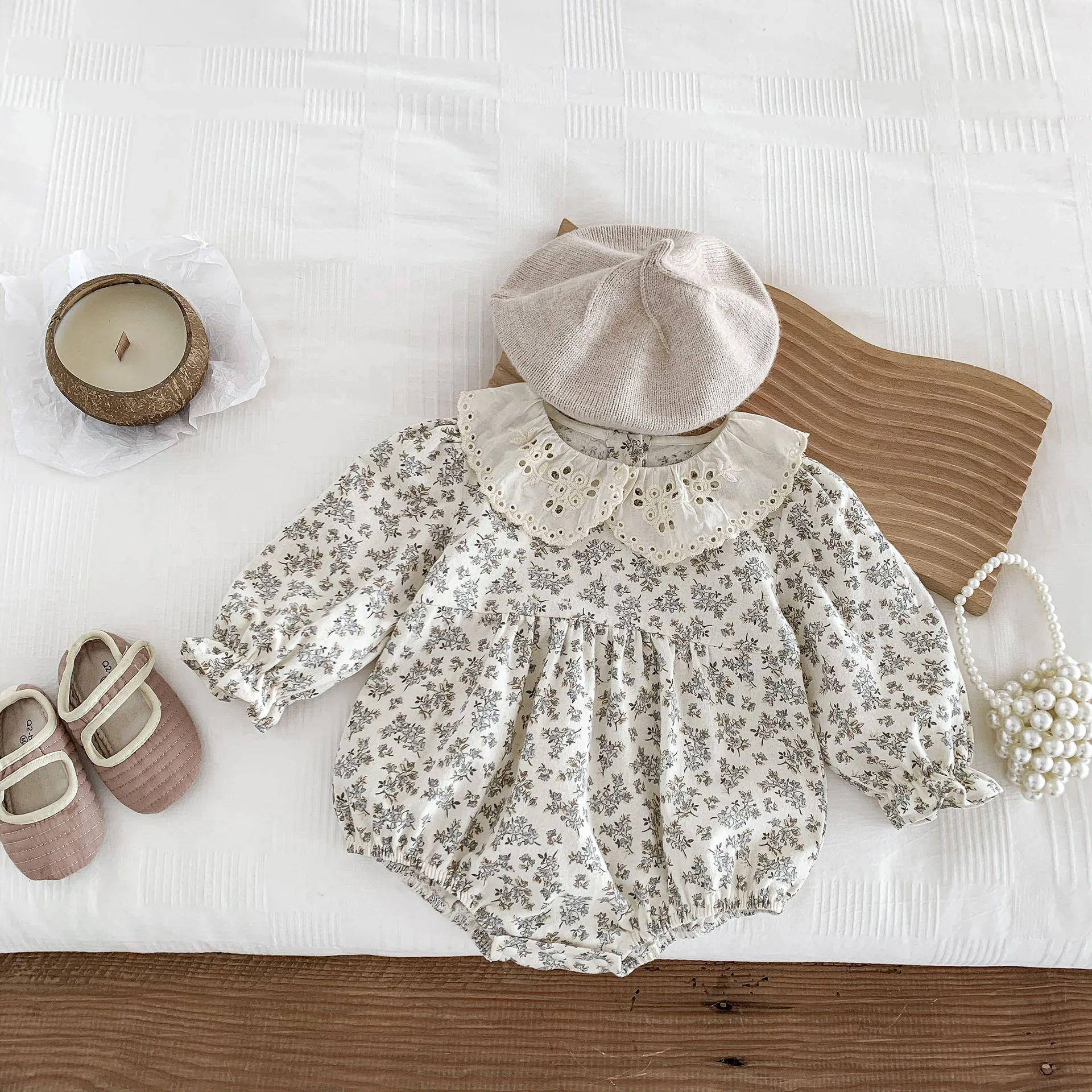 

Baby Girls Jumpsuit Spring Autumn New Korean Newborn Floral Long Sleeve Lace Collar Girls Rompers Infant Girls Outfits