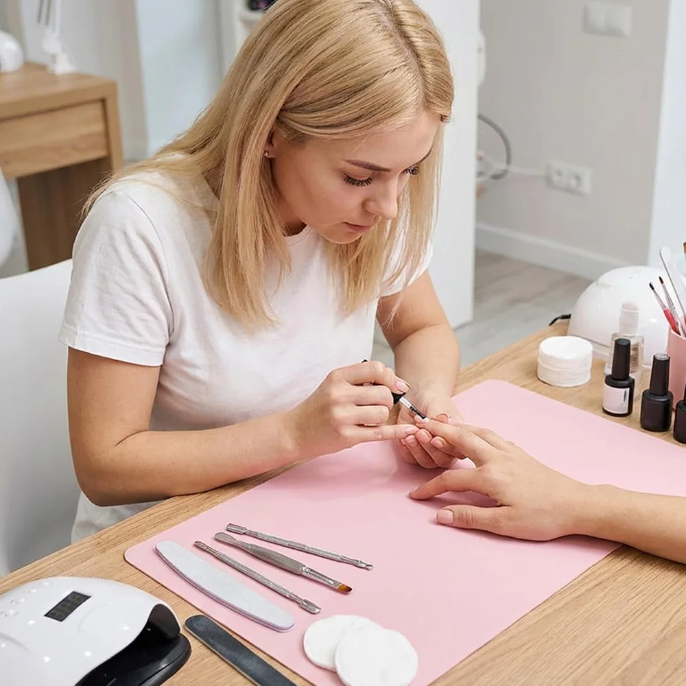 1/2 Stück Nagelmatte Wiederverwendbare PU-Leder Schreibtischunterlage Faltbare Nagelkunst-Tischmatte für Heim-Maniküre und Professionelle Salon-Nagelzubehör – Detail 7
