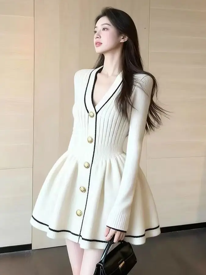

Fall Winter Luxury Knitted Dress Women's Fashionable Short Skirt High Waist A-Line Silhouette Long Sleeve V-Neck Single Button