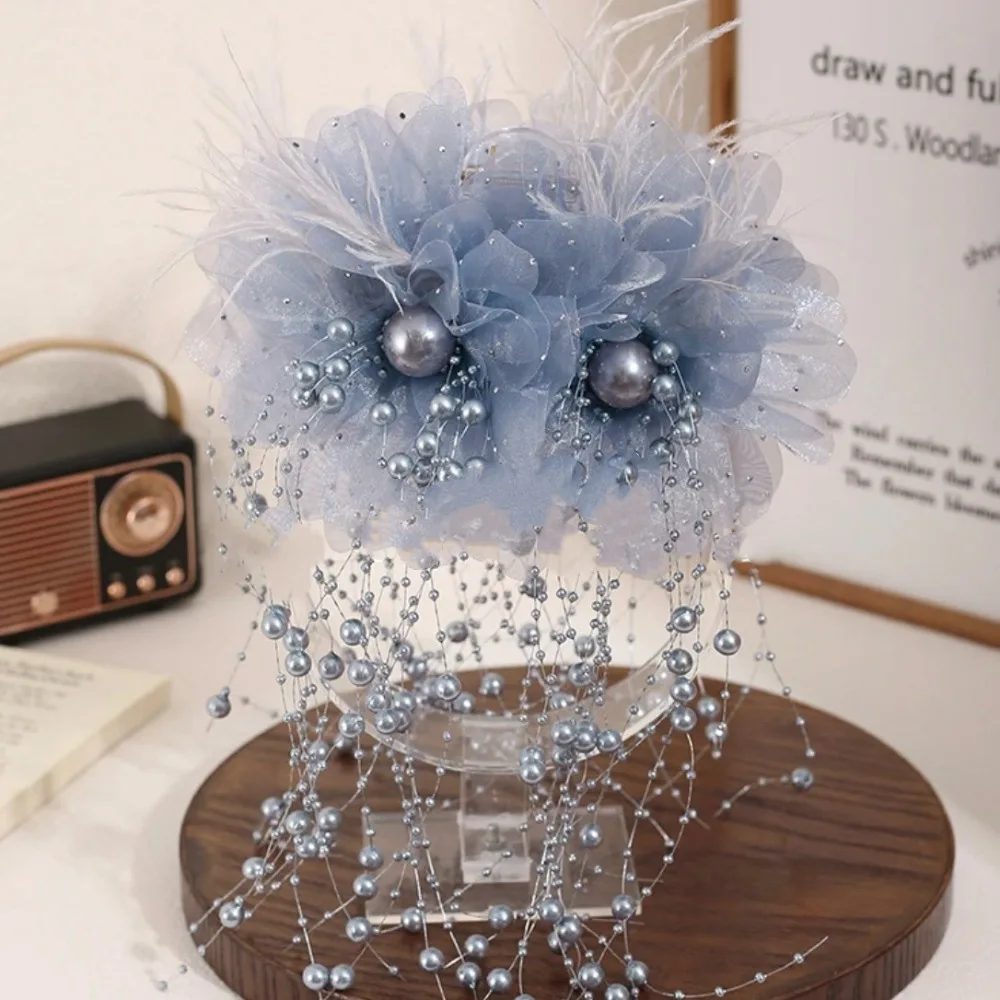 

Элегантная тканевая заколка с кисточкой, четыре цвета, аксессуары для волос, перо, цветок, жемчуг, коготь для волос для девочек