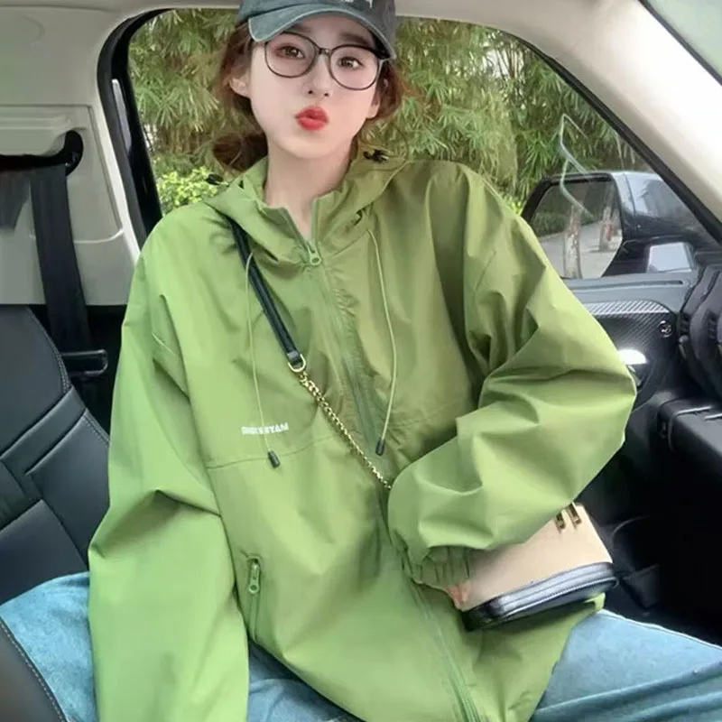 New Spring Design Couple's Jacket Loose, Casual, Cold-proof Mountaineering Hooded Raincoat Quick Dry Female Casual Trench Coat