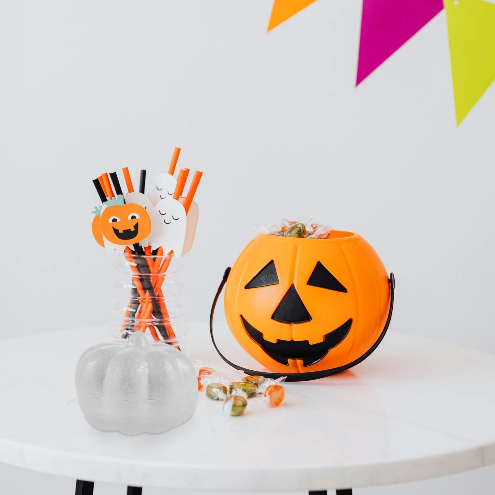 

24 Pcs Artificial Pumpkin Decorations 8 5cm DIY Foam Halloween naments Vivid Color Rendering Easy Use Home School Garden Mall