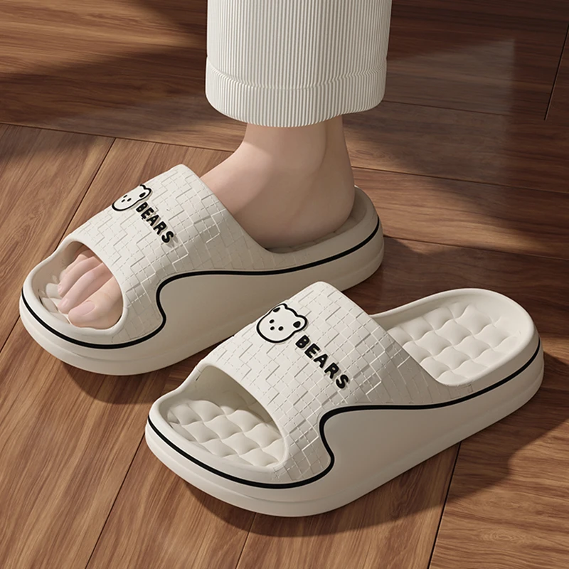 

Cute Bear Soft Eva Cloud Slippers Women 2026 Summer Flat Heels Indoor House Slippers Woman Non-slip Bathroom Shoes Flop Flops