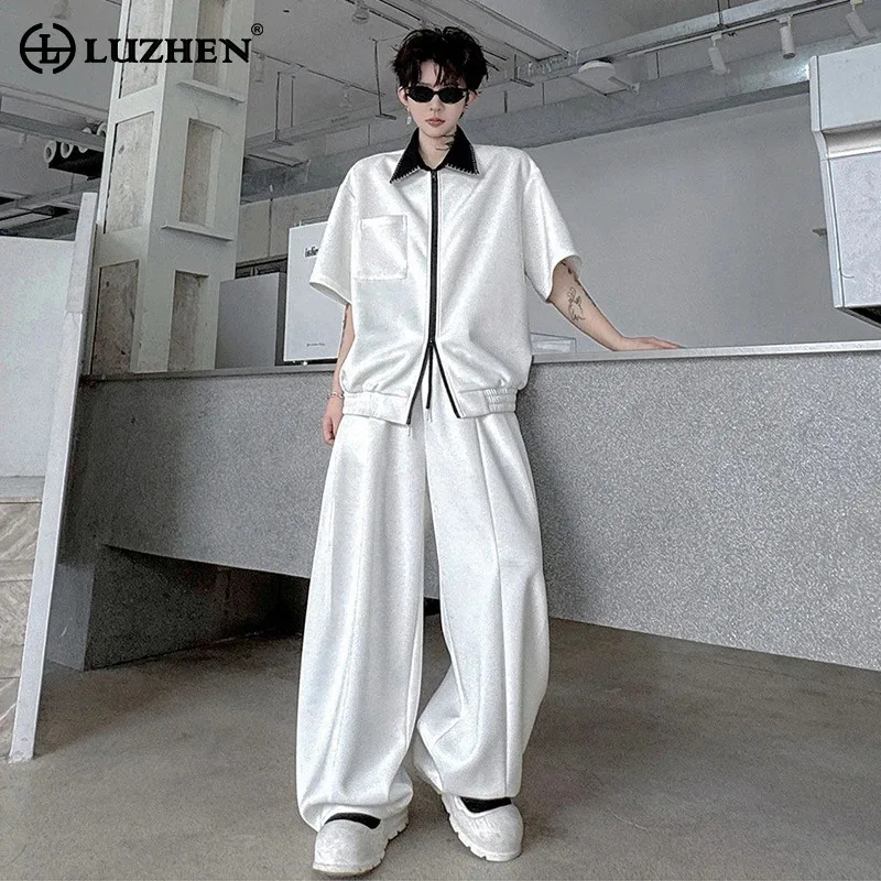 LUZHEN Lanza Nuevo Conjunto Elegante de Dos Piezas 2026 para Hombre: Camisa de Manga Corta de Verano con Doble Cremallera y Pantalones Casuales Rectos y Holgados JY8508