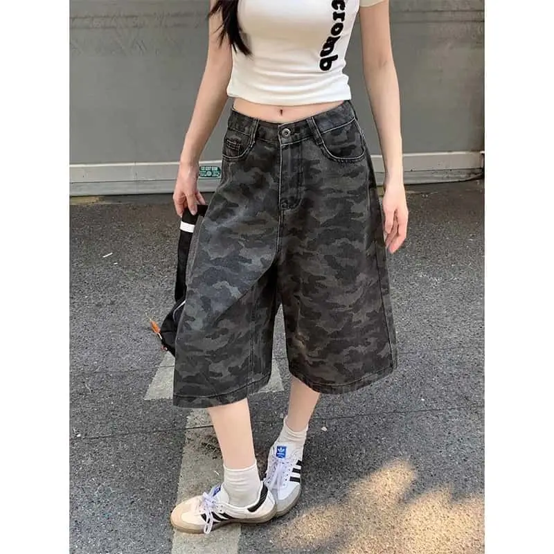 ファッショナブルな迷彩ワイドレッグジーンズ女性の作業服パンツハイウエスト多用途スタイリッシュな7フィートショーツカジュアルデニム